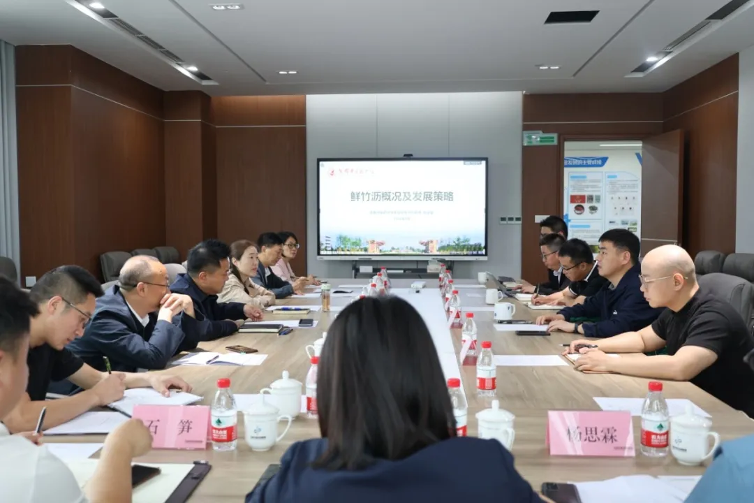 叙永县委常委、组织部部长李丹率队到创新港考察调研