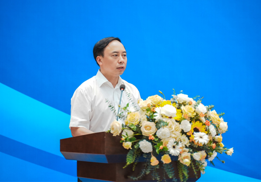 聚集中医药新质生产力：学校与省药品监督管理局合作签约仪式举行(图2)