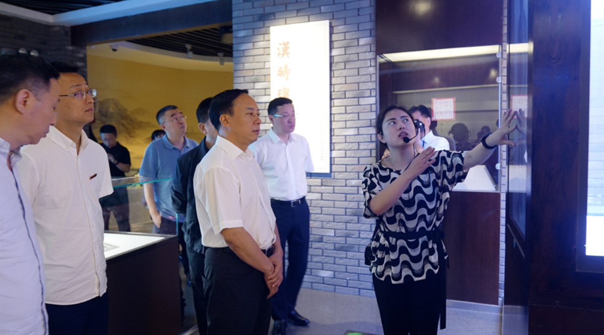 聚集中医药新质生产力：学校与省药品监督管理局合作签约仪式举行(图7)