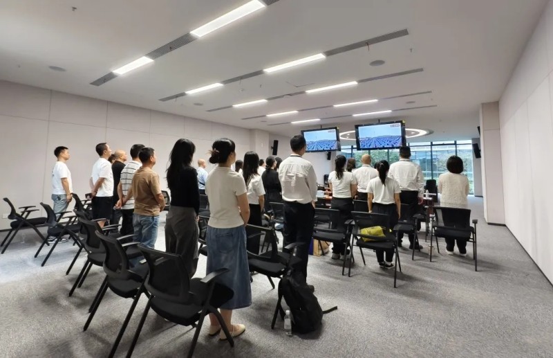 中医药健康产业技术研究院、天府中医药创新港组织集中观看九三阅兵式(图3)